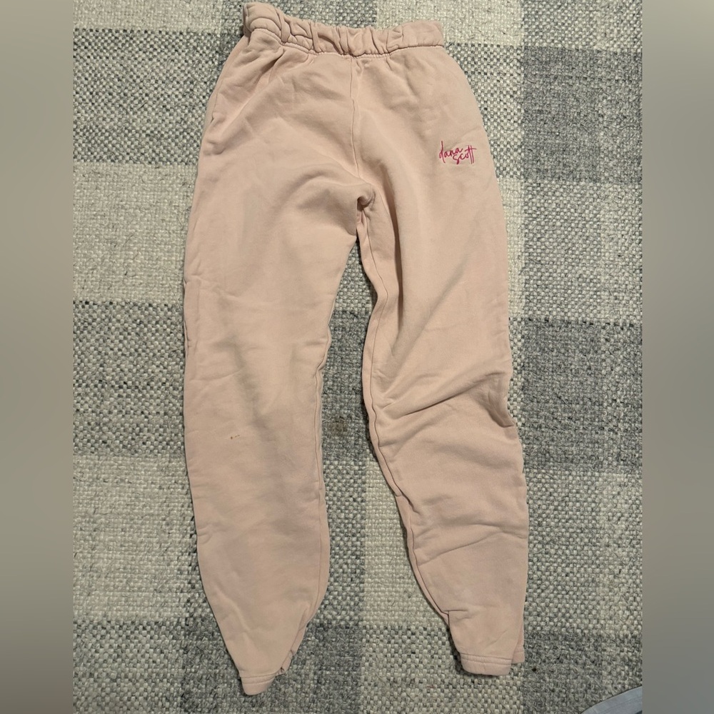 Dana Scott pink jogger in size medium